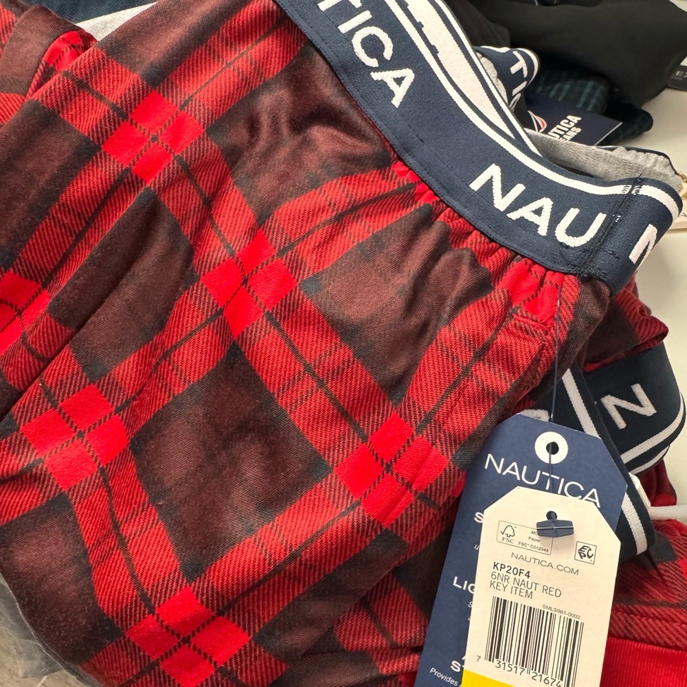Nautica RestLuxe M Red Plaid SuperSoft Lightweight Active Stretch Lounge Pant - Picture 3 of 3